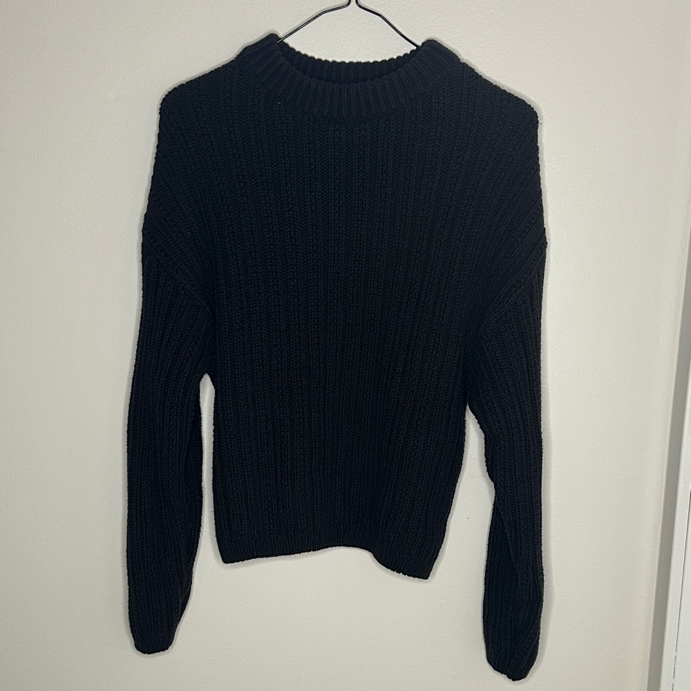 Universal Thread Charcoal Ribbed Sweater